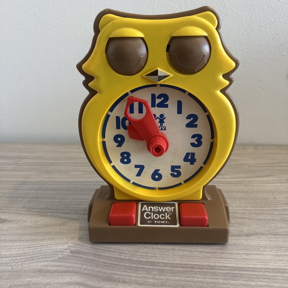 Vintage 1975 TOMY Answer Clock Owl Analog Time Learning Homeschool Toy